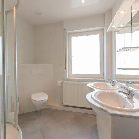 Hébergement de vacances Holiday Home Ruiterlaan With Parking By Interhome